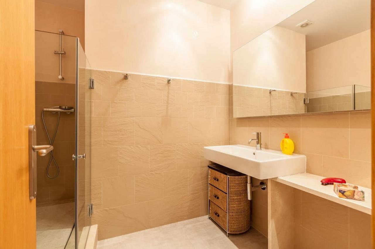 Apartamento Con Encanto En El Barrio De Santa Cruz Севілья Екстер'єр фото