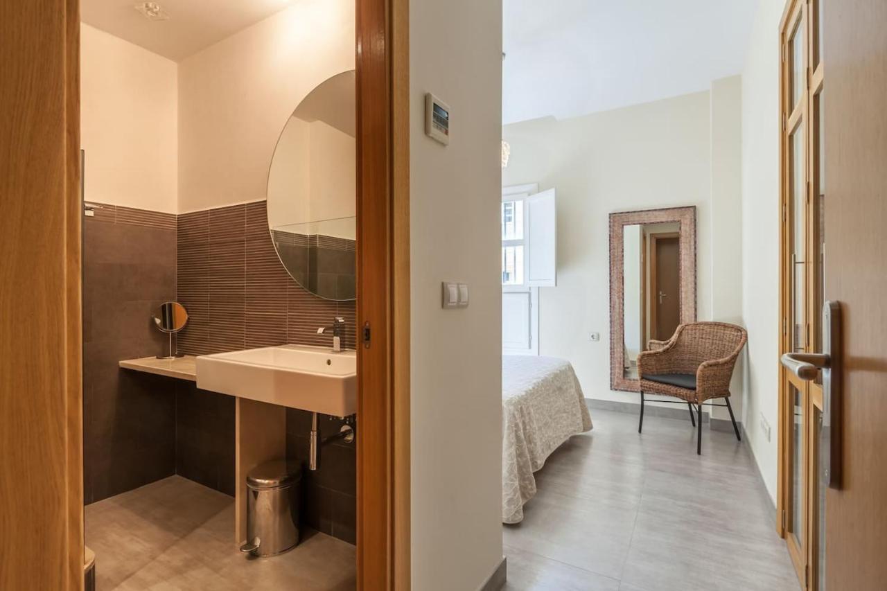 Apartamento Con Encanto En El Barrio De Santa Cruz Севілья Екстер'єр фото